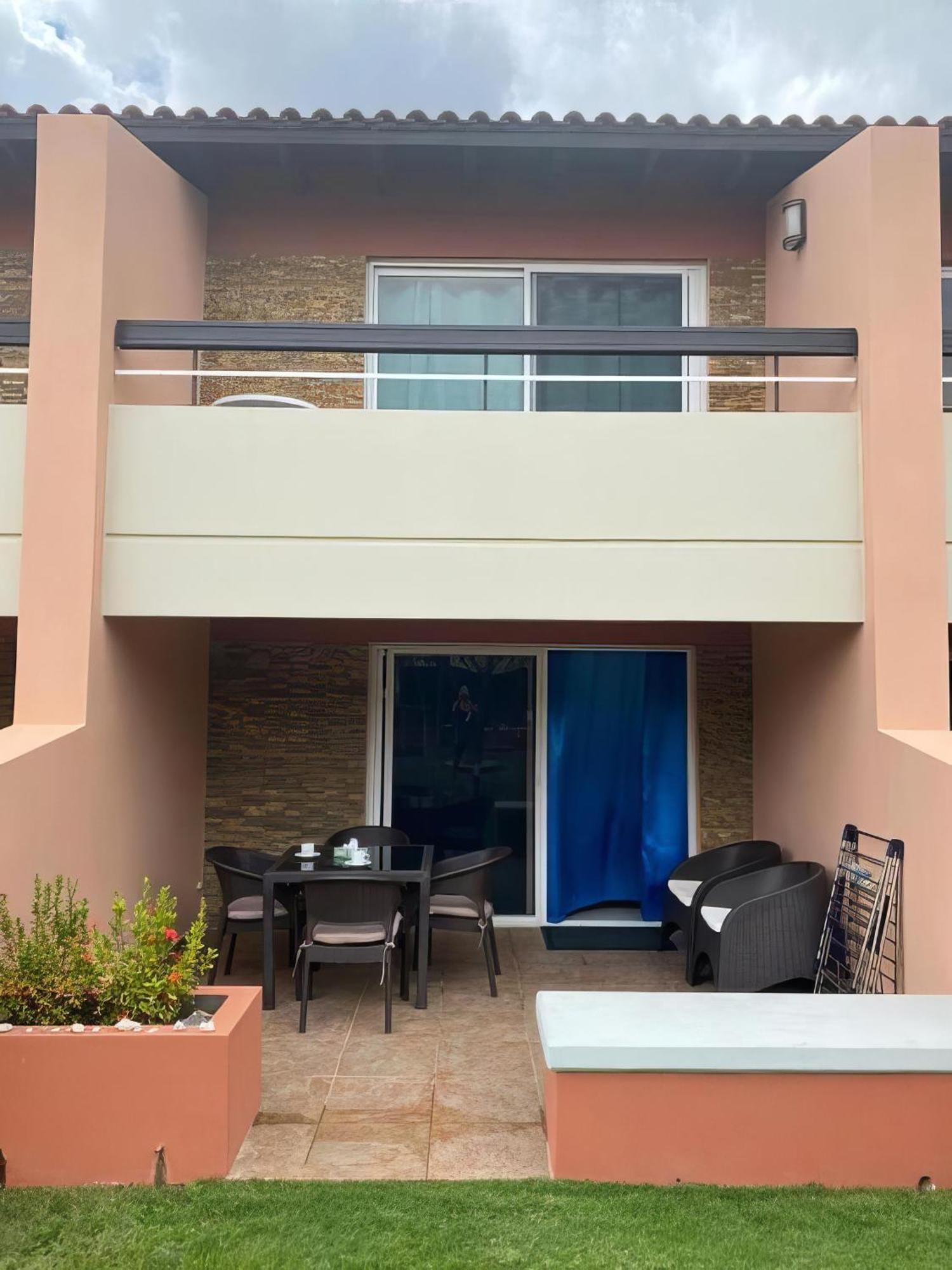 Aruba , Eagle Beach Townhouse Palm Beach Exterior photo