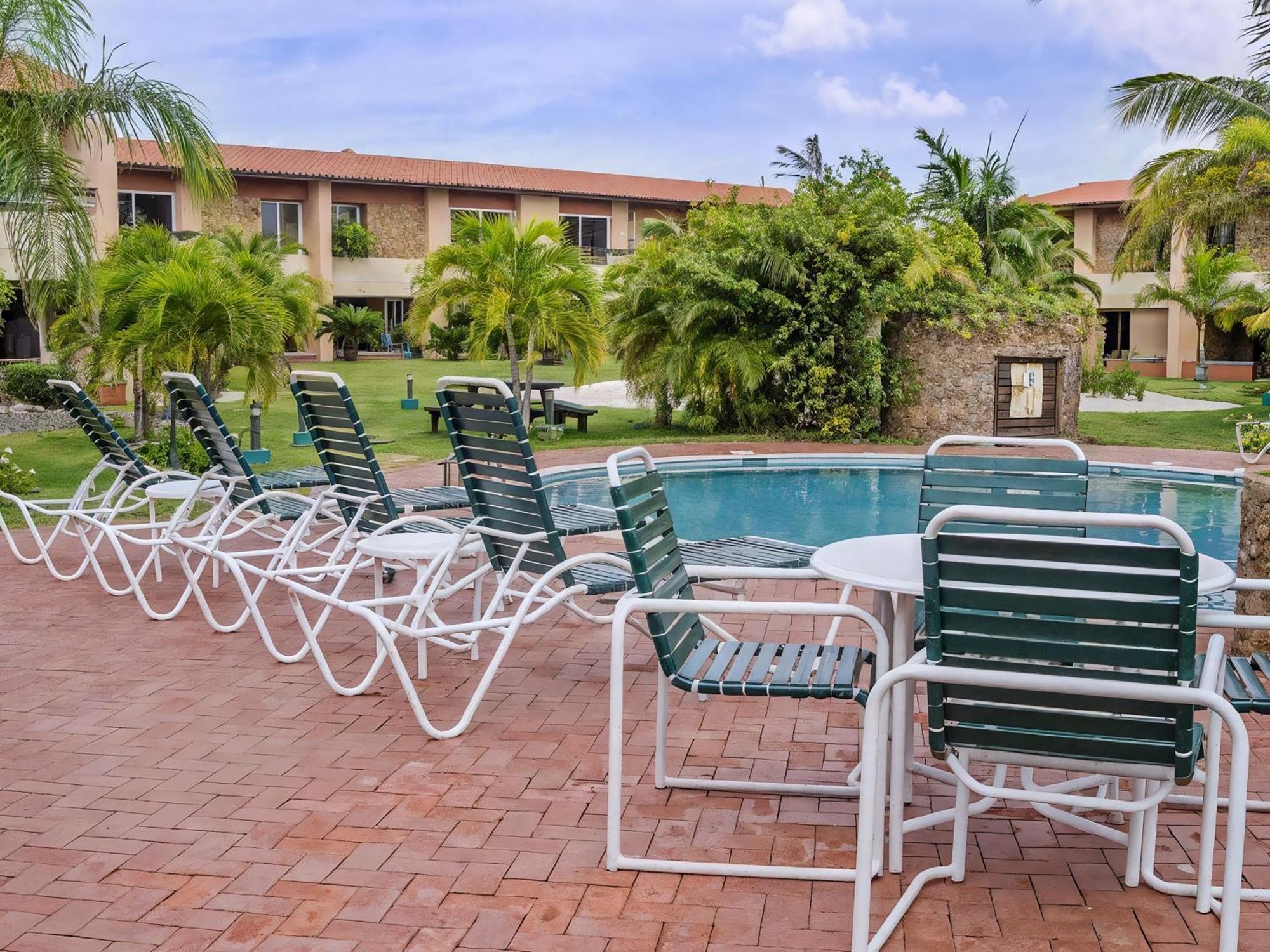 Aruba , Eagle Beach Townhouse Palm Beach Exterior photo
