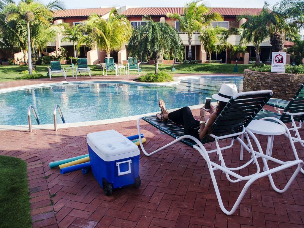 Aruba , Eagle Beach Townhouse Palm Beach Exterior photo